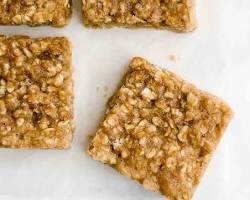 بار زبدة الفول السوداني والشوفان