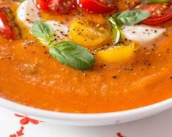 شوربه الطماطم بالعدس